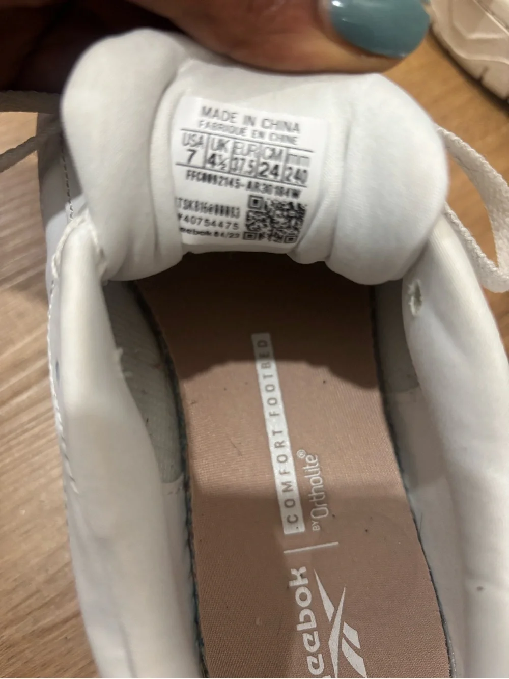 Reebok White Leather Low-Top Comfort Sneakers